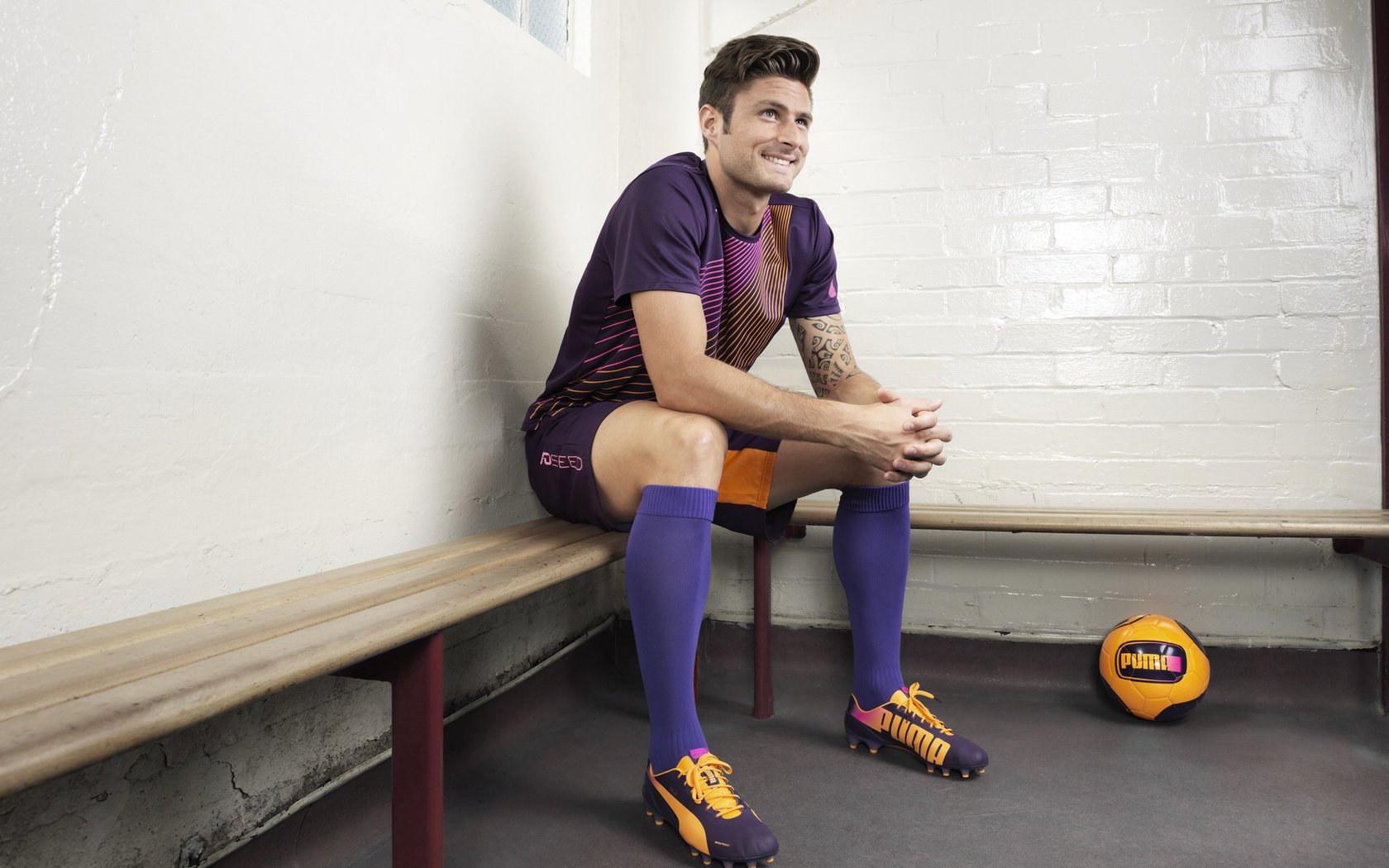 开云注册-曼联弃将拉什福德安东尼闪耀西甲。，曼联球员拉什福德